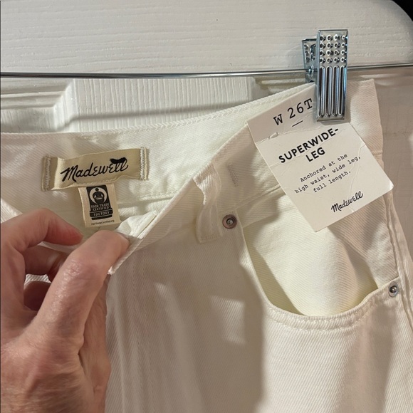 Madewell Superwide-leg Women Jeans In Airy Denim - Creamy White - Picture 3 of 11